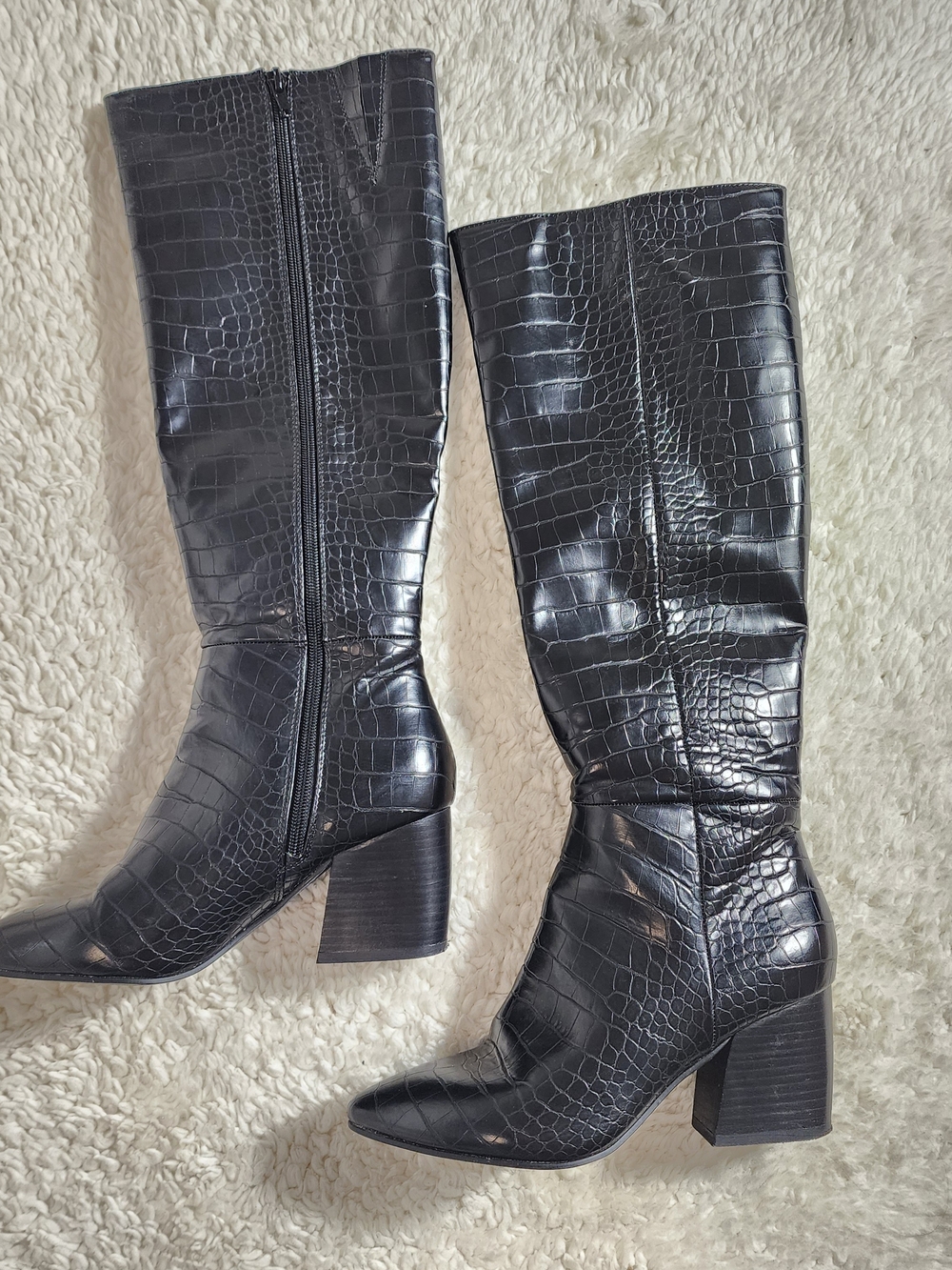 Bleecker & Bond Lyla Womens Boots 7M Black Croc Embossed Block Heel Tall Chic